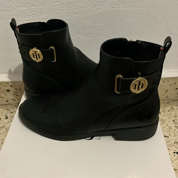 Tammy Hilfiger Boots - Picture 4 of 6